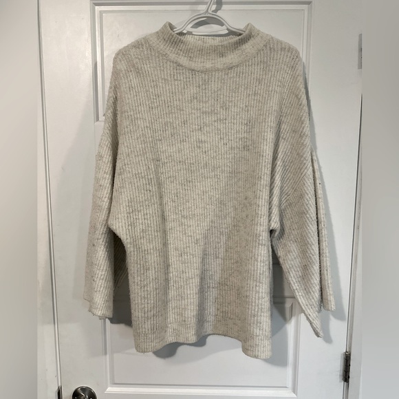 Icone - Simons relax fit Sweater. Speckled Grey/White - Picture 1 of 3